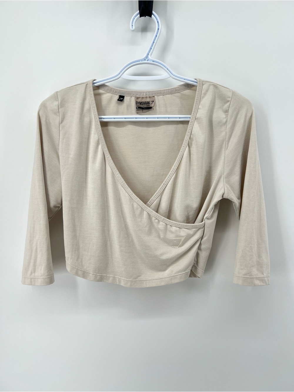Gymshark Cream Beige Women’s Medium Ballet Wrap Front Athletic Crop Top